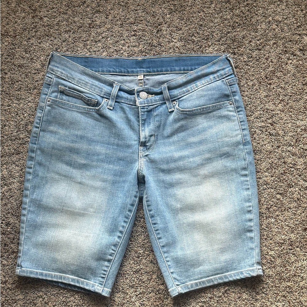 Classic Light Blue Levi Jean Shorts